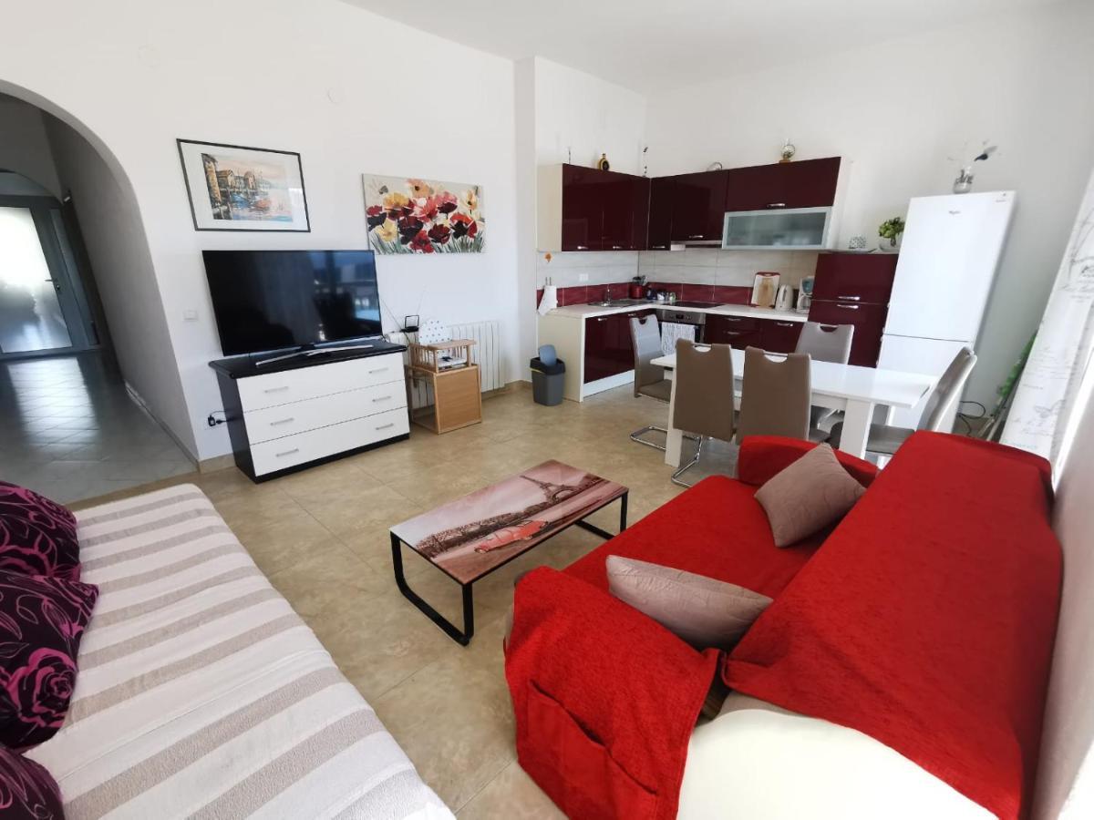 Apartment Cirko Kaštela Exteriör bild