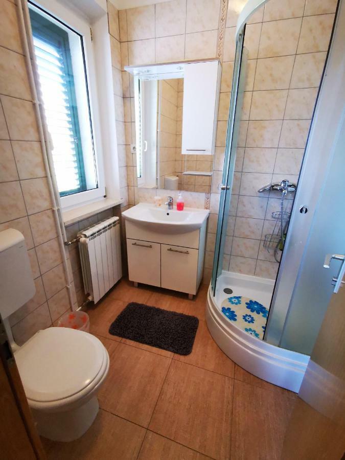 Apartment Cirko Kaštela Exteriör bild