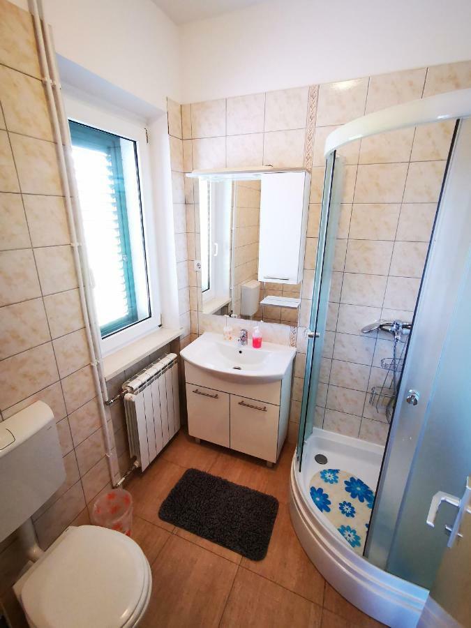 Apartment Cirko Kaštela Exteriör bild