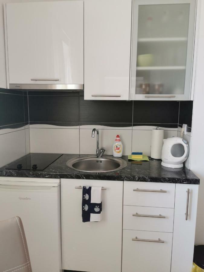 Apartment Cirko Kaštela Exteriör bild